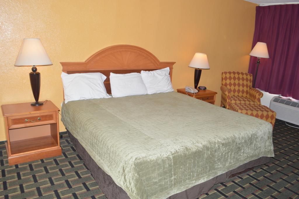 Rodeway Inn Denmark-Jackson Quarto foto