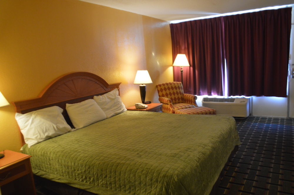 Rodeway Inn Denmark-Jackson Exterior foto